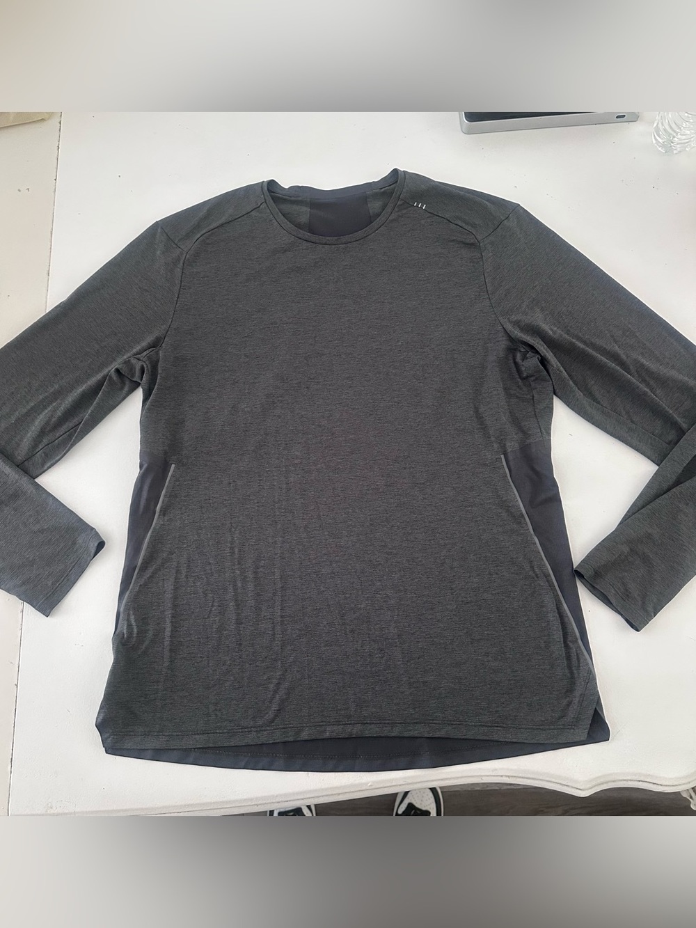 Lululemon Fast and Free Long Sleeve
Heathered Graphite Grey / Graphite Grey